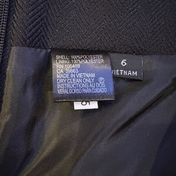 Tahari ASL Crimson Red and Black 2-Piece Belted Skirt Suit - Picture 7 of 9